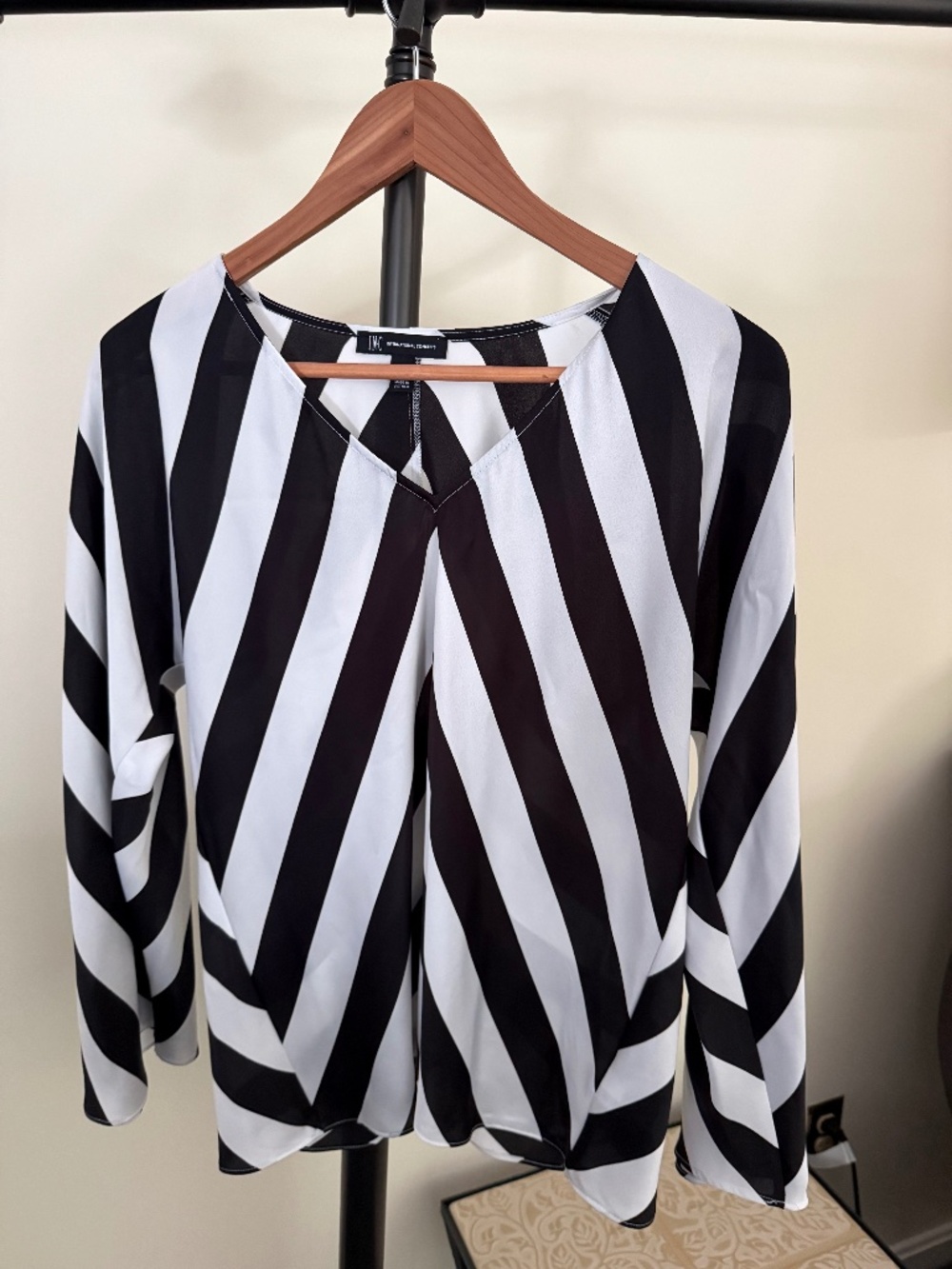 INC International Concepts Black & White Diagonal Stripe Chevron V-Neck Blouse